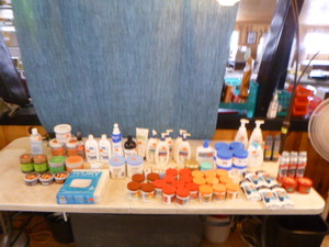 lot 98 image: Toiletry Items