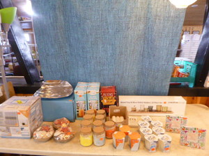 lot 111 image: Lot of Candles and Candle Holders