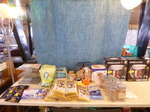 lot 112 image: Household Items