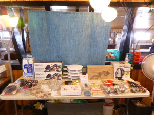 lot 115 image: Household Items