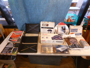 lot 132 image: Grilling Items