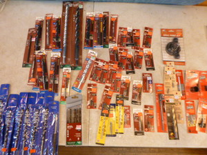 lot 137 image: Miscellaneous Bits