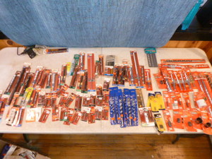 lot 138 image: Miscellaneous Bits