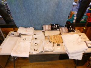 lot 192 image: Window Treatments