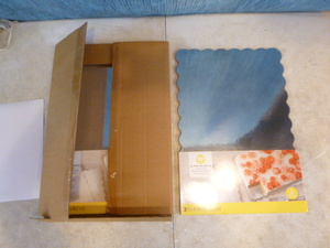 lot 225 image: Cake Boards