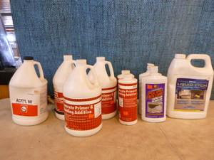 lot 236 image: Garage Liquids