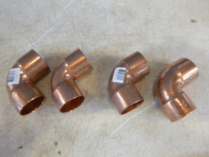 lot 255 image: 4 Copper  Fittings