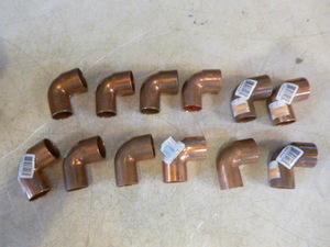 lot 260 image: 12 Copper Fittings