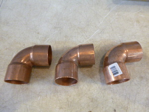 lot 272 image: 3 Copper Fittings