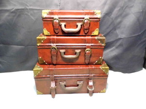 VINTAGE WOODEN NESTING TRUNK STEAMER SUITCASES