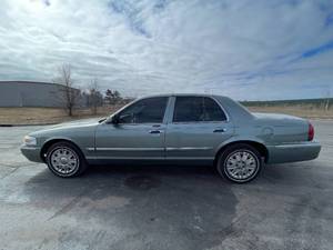 2006 Mercury Grand Marquis GS - 1 OWNER - 86,501 MILES