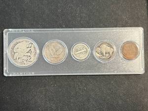 1918 US YEAR SET IN HARDCOVER CASE