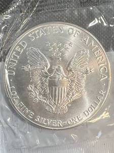 1986 AMERICAN SILVER EAGLE 1 TROY OZ .999 FINE SILVER UNC SEALED