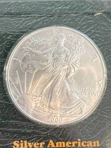 2000 AMERICAN SILVER EAGLE 1 TROY OZ .999 FINE SILVER UNC IN INFO. CASE