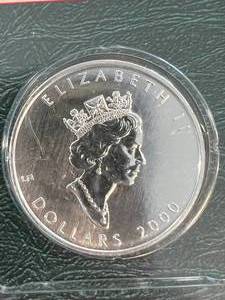 2000 UNC CANADIAN MAPLE LEAF 1 TROY OZ .9999 FINE SILVER IN INFO. CASE