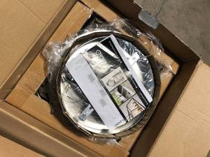 lot 49 image: Artika Crystal Cube 17-Watt 4 Light Chrome Modern Integrated LED Pendant Light Fixture for Dining Room or Kitchen   Customer Returns See Pictures