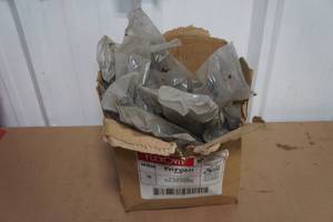10 Broom Head Braces