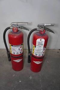 2 Large Fire Extuinguishers