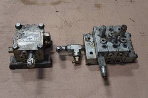 2 Hydraulic Junction Assemblies