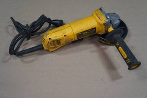 DeWalt DW28402 4-12 Corded Angle Grinder