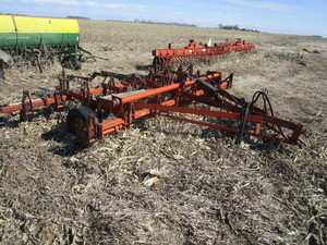 Case 14 Chisel Plow wHarrow