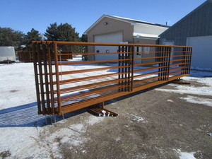 (5) (New) 24 Freestanding Cattle Panels 68 Tall (Bid is for all 5 panels)