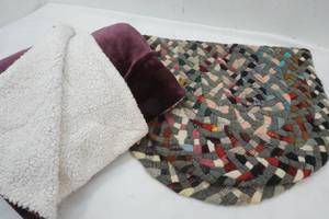 lot 36 image: Area Rug and Fleece Blanket