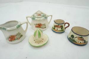 lot 37 image: Vintage Creamer & Sugar Sets, Vintage Juicer