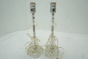lot 48 image: 2 Acrylic Base Table Lamps 13.5 Tall