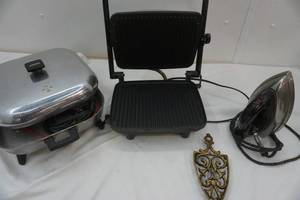 lot 81 image: Large Electric Frying Pan, Waffle maker and Iron