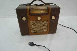 lot 104 image: Sentinel radio