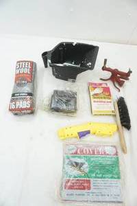 lot 116 image: Vintage sprinkler, steel wool and other accessories