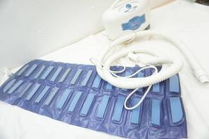 lot 125 image: Homedics Bubble spa