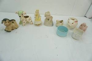 lot 135 image: Vintage ceramic planters