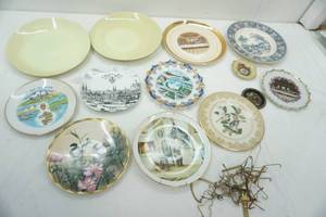 lot 143 image: Vintage plates including the Lords Supper