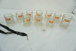 lot 148 image: A & W mugs