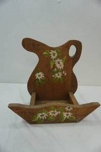 lot 178 image: Wood Plant Box