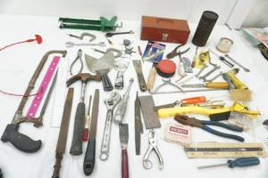 lot 205 image: Variety of hand Tools