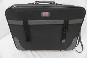 lot 212 image: Like New Large Five Ports Luggage on wheels & Small Luggage with no wheels
