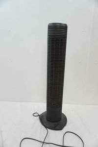 lot 220 image: Black 3 Speed Tower Fan
