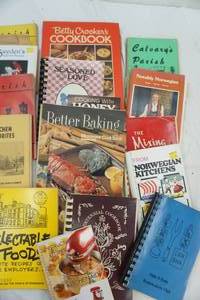 lot 224 image: Variety of CommunityChurch Cook Books