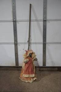 lot 268 image: Straw Broom with Deor covering