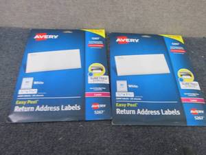 lot 38 image: 2- Avery Easy Peel Laser Return Add...