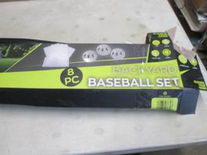 lot 76 image: Backyard Baseball Set...