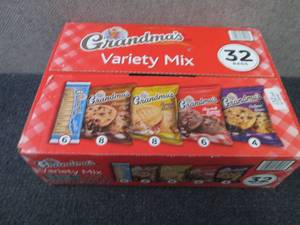 lot 94 image: 84.47 oz Box Grandmas Variety Mix ...