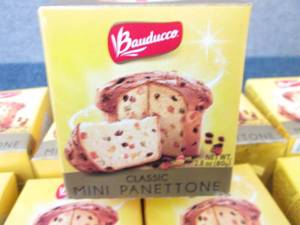 lot 199 image: 9- Classic Mini Panettones...