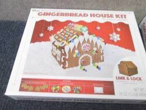 lot 217 image: 11 Link & Lock Gingerbread House Ki...