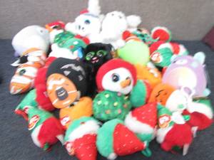 lot 221 image: Small Seasonal Ty Plush...