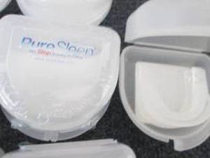 lot 258 image: 10- Pure Sleep Worlds #1 Snoring S...