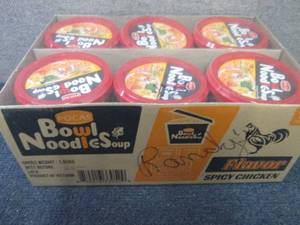 lot 322 image: 12ct Pocas Noodle & Soup Bowls Spic...